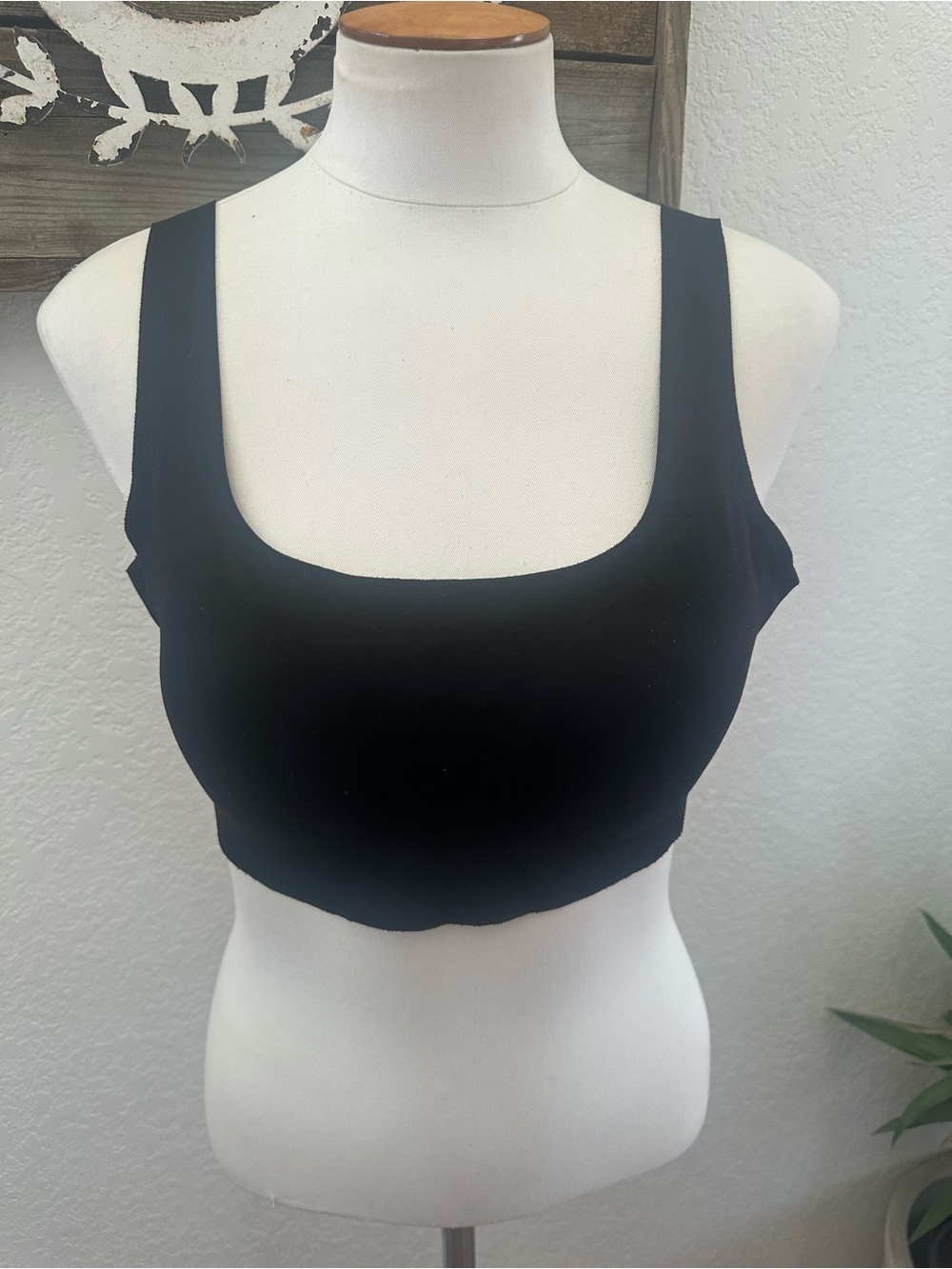 Victoria’s Secret Sport seamless bralette black size large